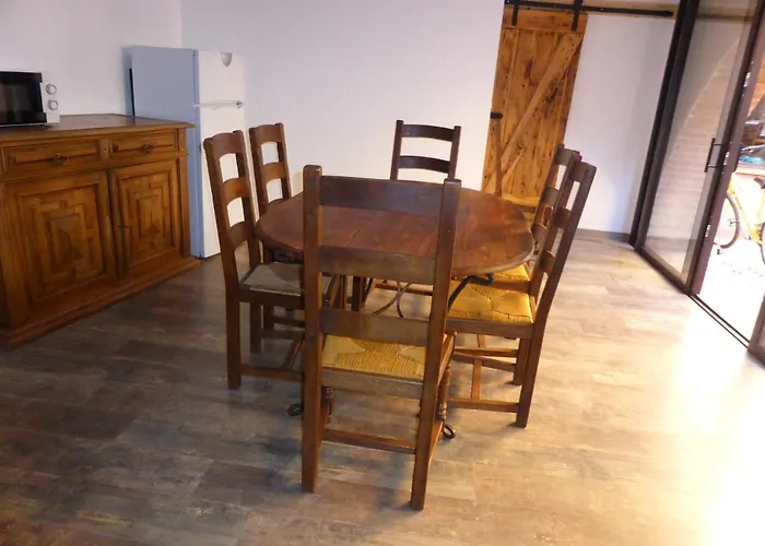 El Pati Catala Fourques (Pyrenees-Orientales)