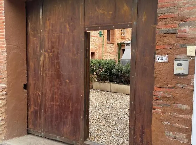 El Pati Catala Fourques (Pyrenees-Orientales)